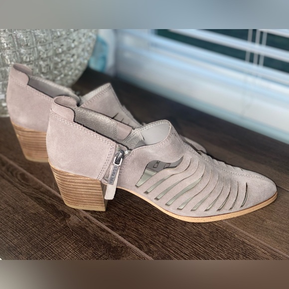 1. State Arnet Stacked Heel booties Suede Gray 9M - Picture 10 of 16